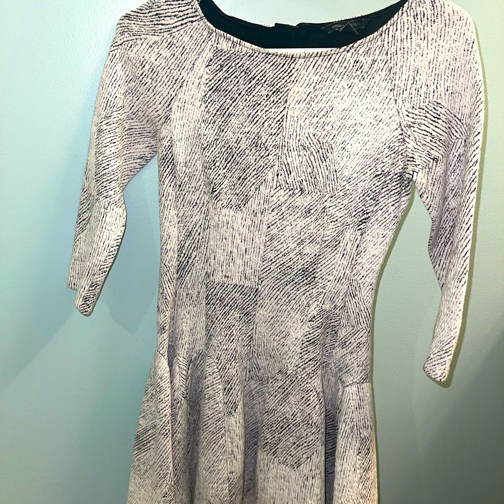Banana Republic Classic fitted dress
